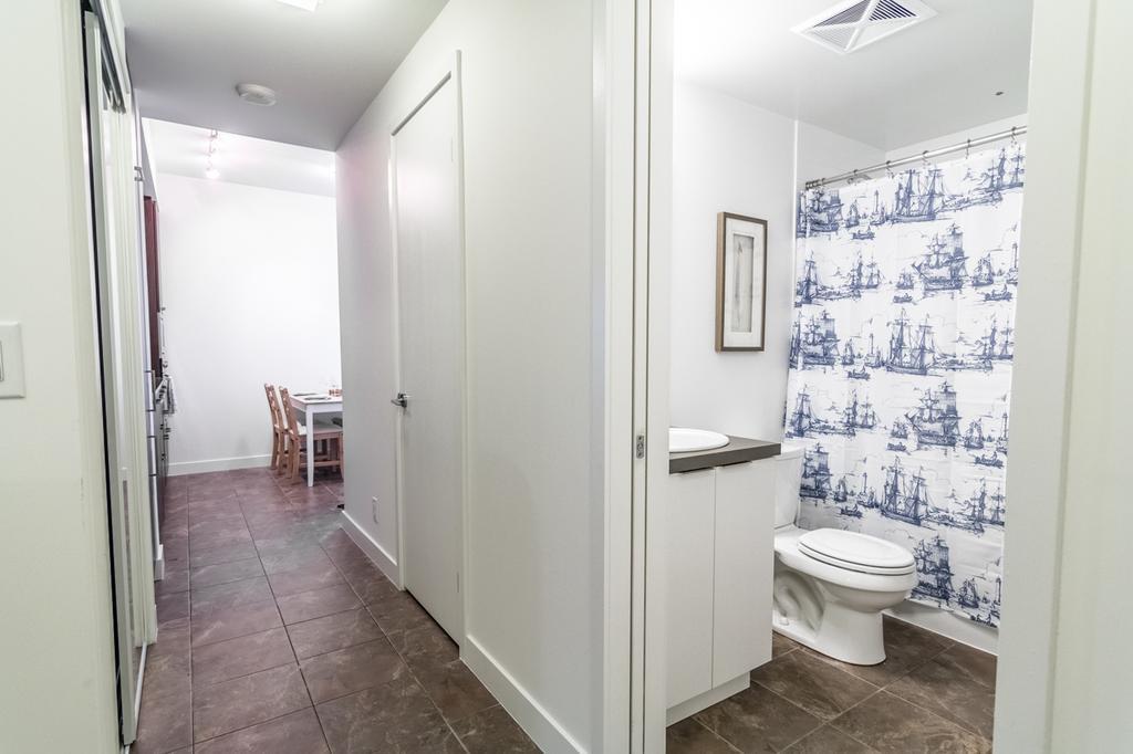 Aoc Suites - Two Bedroom Condo - City/Cn Tower View Торонто Екстериор снимка