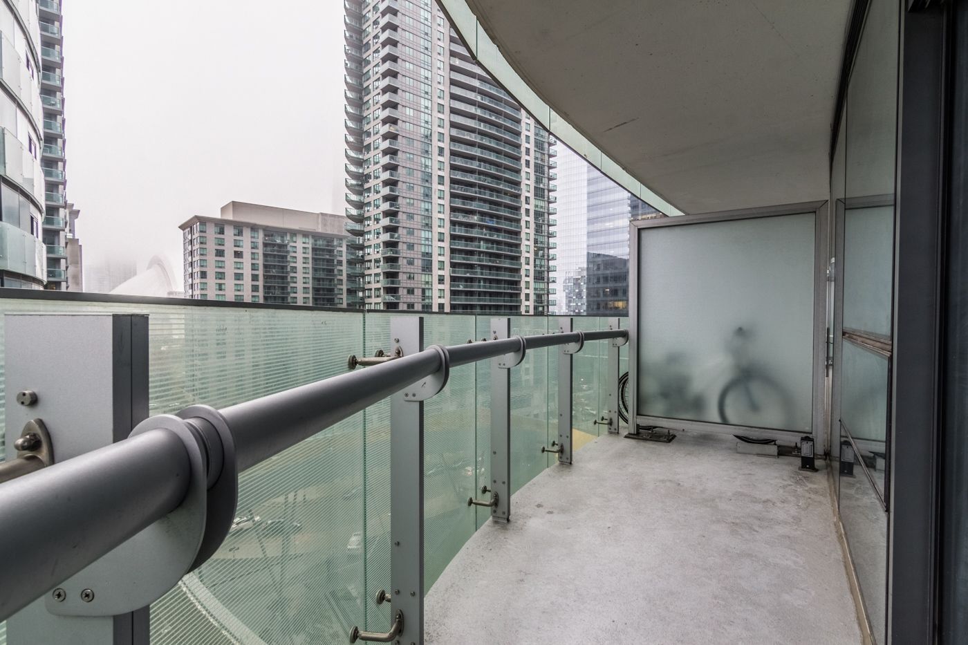 Aoc Suites - Two Bedroom Condo - City/Cn Tower View Торонто Екстериор снимка